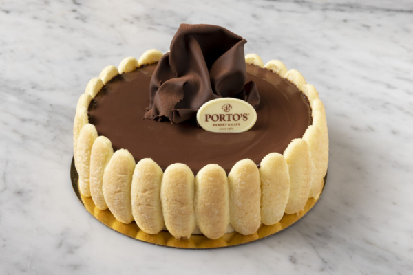 Tiramisu Cake
